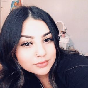 Meet your Posher, Leilani